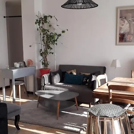 Апартаменты T2 T3 Meuble *